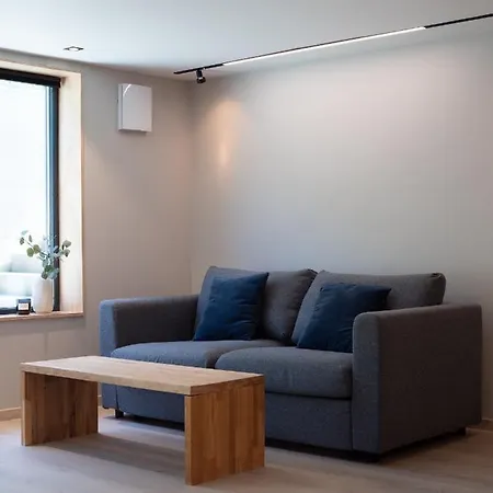 Tastefull And Modern With Parking Appartamento